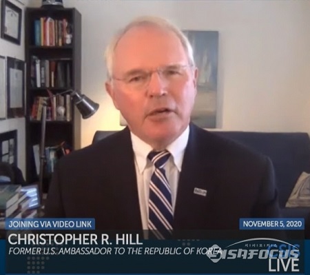 크리스토퍼 힐 전 주한미대사는 온라인 포럼에서 바이든 행정부의 방위비 분담등 한반도 문제에 관해 전망했다. /유튜브 캡쳐