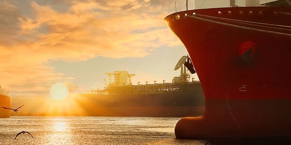 현대중공업 홈페이지 메인 사진 ⓒ현대중공업