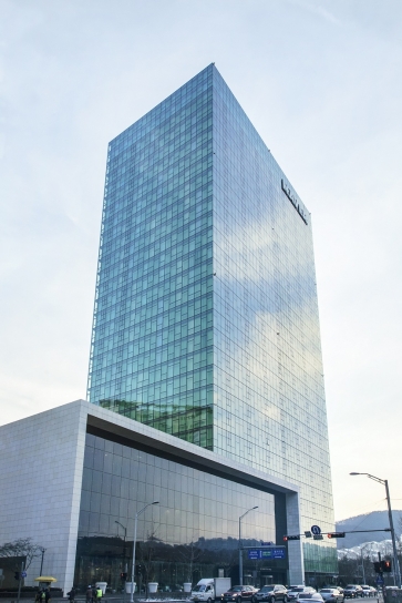 네이버가 '2040 카본 네거티브'를 달성하기 위한 구체적인 실행 로드맵을 공개했다. ⓒ네이버