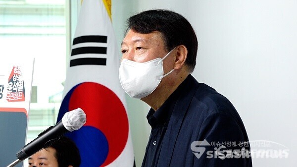 국민의힘 윤석열 대선 예비 후보가 21일 서울 여의도 국민의힘 중앙당사에서 청년정책 공약을 발표하고 있다. 사진 / 권민구 기자