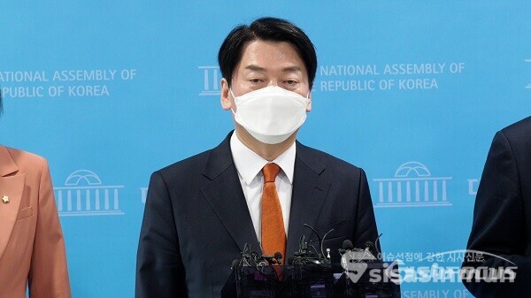 안철수 대통령직인수위원장이 발언하고 있다. 사진 / 시사신문DB