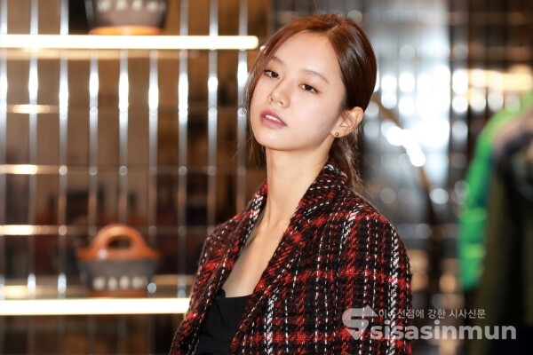 혜리가 포즈를 취하고 있다. [사진 /오훈 기자]