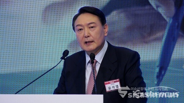 국민의힘 윤석열 대선 후보가 7일 오후 서울 중구 대한상공회의소 국제회의장에서 열린 대선 후보 초청 특별강연에 참석해 강연하고 있다. 사진 / 시사신문DB