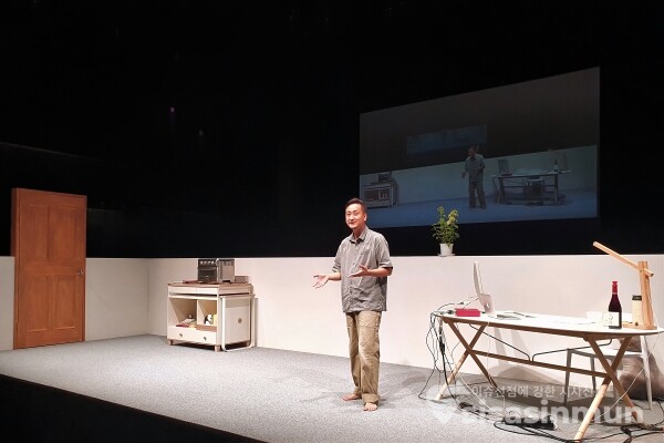 전윤환 연출의 연극 '자연빵' 최종 리허설이 진행되고 있다. [사진 /오훈 기자]