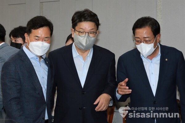 토론회에 참석한 권성동 국민의힘 원내대표 [사진 / 오훈 기자]