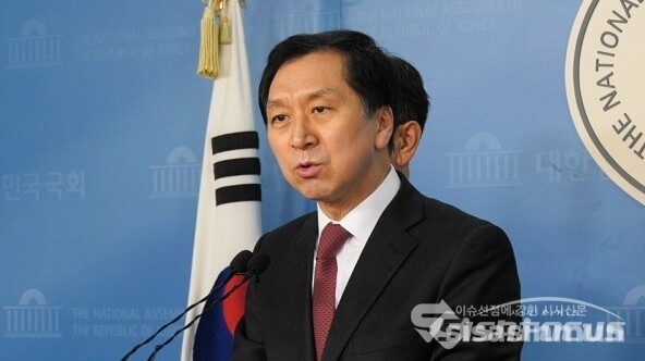 김기현 국민의힘 의원은 3일 "특정인이 다시 복귀하느냐 마느냐 그것이 판단의 기준이 된다는 것은 넌센스"라고 일축했다.ⓒ시사신문DB