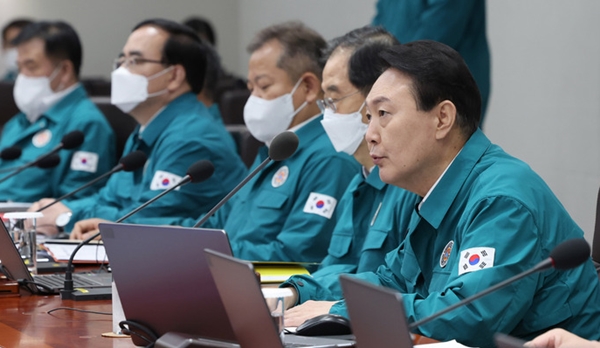 윤석열 대통령이 22일 서울 용산 대통령실에서 열린 을지 국무회의를 주재하고 있다. ⓒ대통령실통신사진기자단