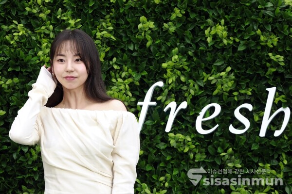 배우 안소희가 포즈를 취하고 있다. [사진 /오훈 기자]