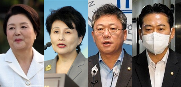 (왼쪽부터) 문재인 전 대통령 부인인 김정숙 여사, 전여옥 전 의원, 박정하 국민의힘 수석대변인, 장동혁 국민의힘 원내대변인. 시사포커스DB
