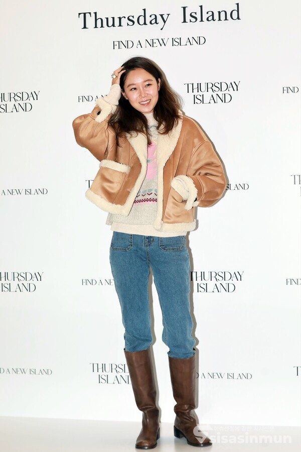 배우 공효진이 포즈를 취하고 있다. [사진 / 오훈 기자]