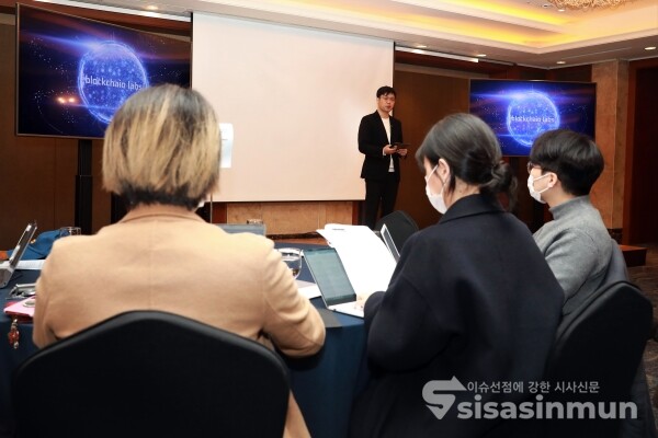 임병완 공동 대표가 기업 소개를 하고 있다. [사진 / 오훈 기자]