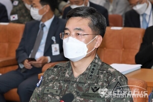 국회에 출석한 서욱 전 국방부장관. 사진 / 오훈 기자