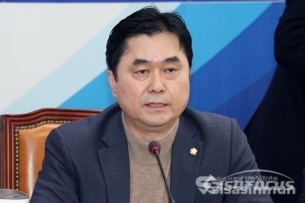 김종민 민주당 의원이 발언하고 있다. 사진 / 시사신문DB