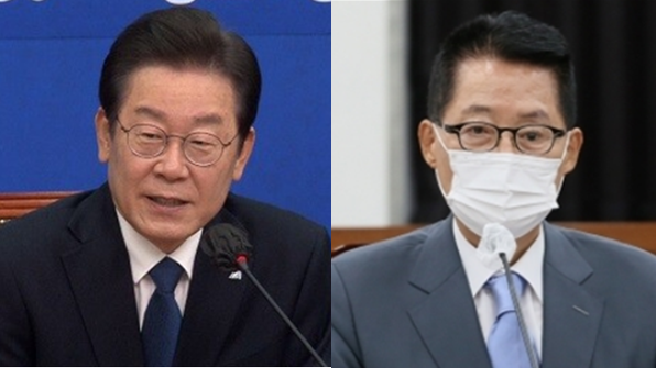 이재명 더불어민주당 대표(좌)와 민주당으로 복당한 야권 원로인 박지원 전 국정원장(우). 시사포커스DB