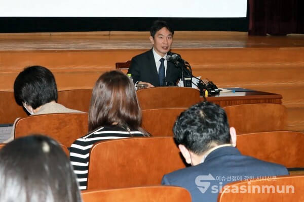 이복현 금감원장이 모두발언을 하고 있다. [사진 /오훈 기자]