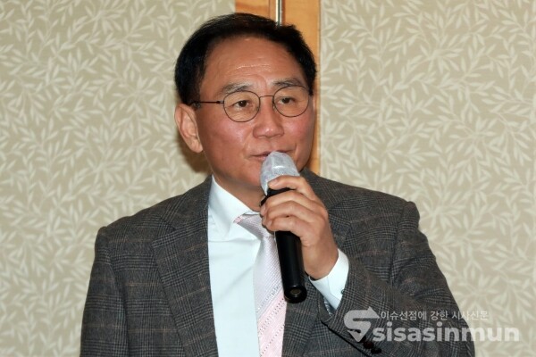 한규진 대표이사가 기업소개를 하고 있다. [사진 /오훈 기자]