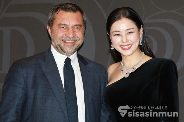 조르지오 다미아니가 포즈를 취하고 있다. [사진 /오훈 기자]