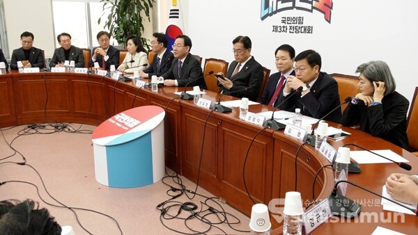 주호영 원내대표가 6일 국민의힘 비상대책위원회의에서 발언하고 있다. 사진 / 권민구 기자