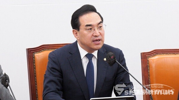 더불어민주당 박홍근 원내대표가 28일 서울 여의도 국회에서 열린 더불어민주당 원내대책회의에서 발언하고 있다. 사진 / 김경민 기자