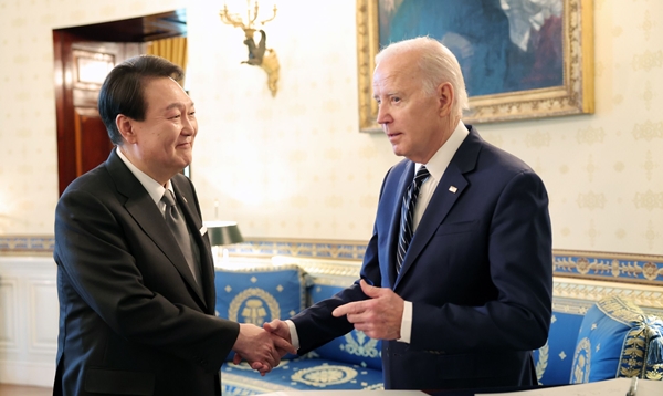 4월 25일 윤석열 대통령 부부는 바이든 대통령 부부와 백악관 관저에서 친교 행사를 가졌다. ⓒ대통령실