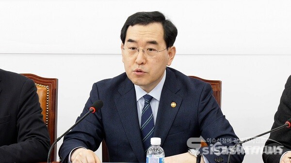 이창양 산업통상부 장관이 31일 오전 서울 여의도 국회에서 열린 전기·가스 요금 관련 당정협의회의에서 발언하고 있다. 사진 / 권민구 기자