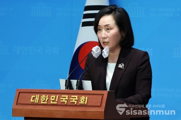 9일 전주혜 원내대변인이 논평을 하고 있다. [사진 / 오훈 기자]