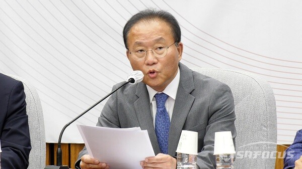 국민의힘 윤재옥 원내대표가 23일 오전 서울 여의도 국회에서 열린 원내대책회의에서 발언하고 있다. 사진 / 김경민 기자