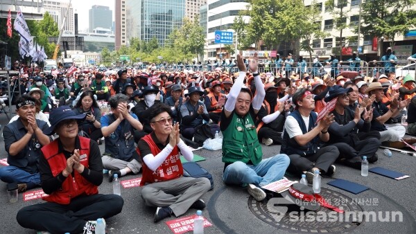 6일 민주일반연맹 조합원들이 총파업대회를 갖고 있다. [사진 /오훈 기자]