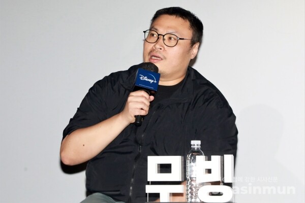 20일 강풀 작가가 질의에 답하고 있다. [사진 / 오훈 기자]