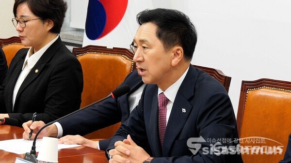 국민의힘 김기현 대표가 12일 오전 서울 여의도 국회에서 열린 최고위원회의에서 발언하고 있다. 사진 / 이 훈 기자