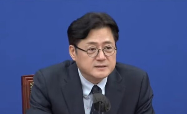 홍익표 더불어민주당 원내대표가 24일 서울 여의도 국회에서 열린 당 국정감사대책회의에서 발언하고 있다. 사진 / 시사포커스TV