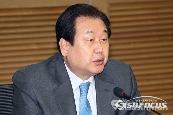'더 좋은 세상으로' 포럼을 이끌고 있는 김무성 전 의원. 사진 / 시사신문DB