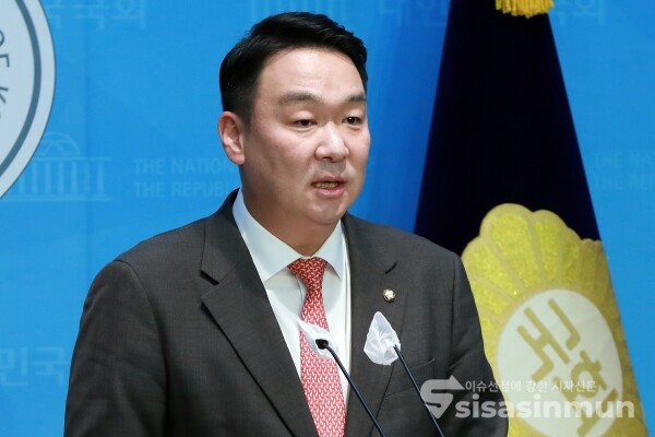 18일 정희용 원내대변인이 브리핑을 하고 있다. [사진 / 오훈 기자]