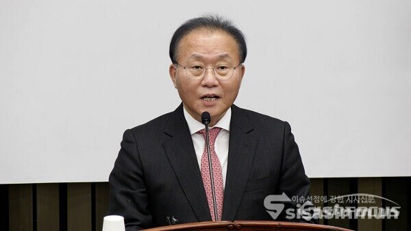 국민의힘 윤재옥 원내대표가 지난 18일 오전 서울 여의도 국회에서 열린 의원총회에서 발언하고 있다. 사진 / 이 훈 기자