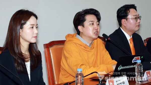 11일 이준석 개혁신당 대표가 당선 소감을 밝히고 있다. [사진 /오훈 기자]