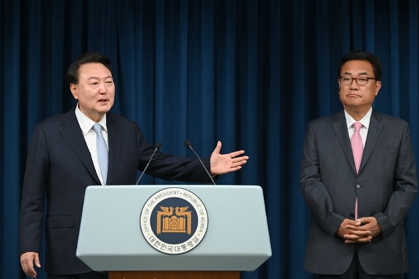 4월 22일 윤석열 대통령은 용산 대통령실에서 정진석 신임 비서실장 임명을 발표했다. ⓒ대통령실