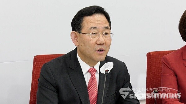 국민의힘 주호영 원내대표가 6일 오전 서울 여의도 국회에서 열린 퇴임 기자회견에서 발언하고 있다. 사진 / 권민구 기자