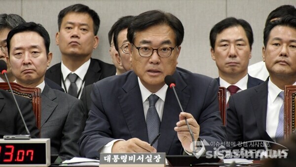 정진석 대통령실 비서실장이 1일 오전 국회 운영위원회 전체회의에 출석해 발언하고 있다. 사진 / 이훈 기자