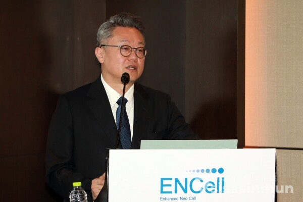 6일 장종욱 이엔셀 대표가 회사의 향후 성장 계획에 대해 소개하고 있다. [사진 /오훈 기자]