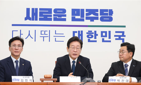 이재명 더불어민주당 대표가 19일 서울 여의도 국회에서 열린 최고위원회의에서 발언하고 있다. 사진 / ⓒ뉴시스