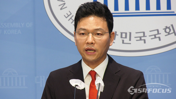 친한동훈계로 분류되는 국민의힘 박정훈 의원이 지난 6월 24일 오후 서울 여의도 국회 소통관에서 기자회견을 하고 있는 모습. 사진 / 김경민 기자