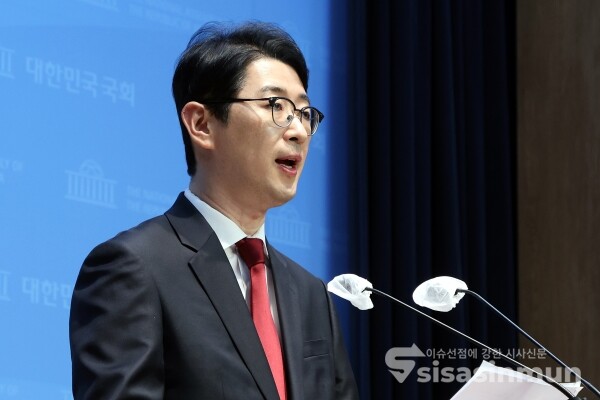 21일 주진우 의원이 기자회견을 하고 있다. [사진 / 오훈 기자]