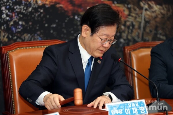 12일 이재명 대표가 모두발언을 하고 있다.