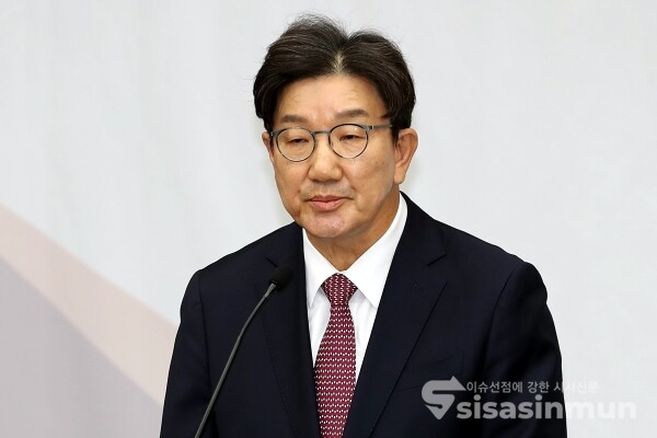 12일 권성동 의원이 정견발표를 하고 있다.