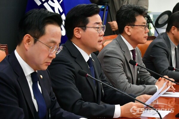 박찬대 더불어민주당 원내대표가 지난 2일 서울 영등포구 여의도 국회 본청에서 열린 정책조정회의에서 모두발언을 하고 있다. 사진 / 오훈 기자