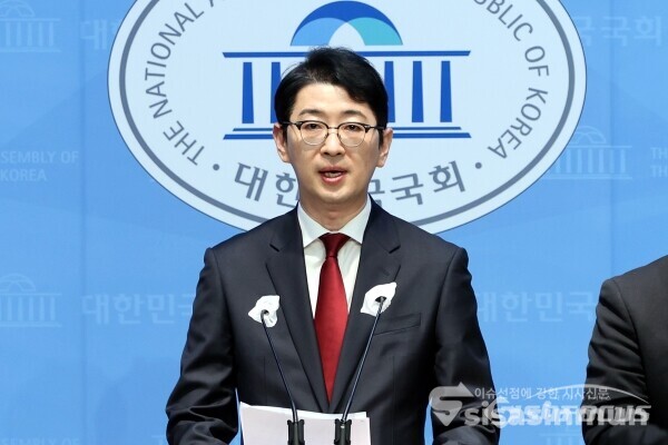 21일 주진우 의원이 기자회견을 하고 있다. [사진 / 오훈 기자]