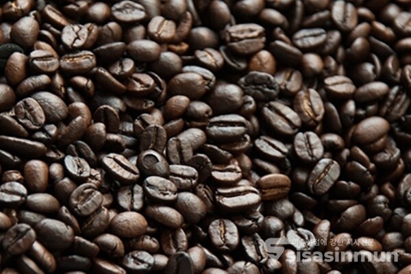 작년 커피 수입액이 2조 원에 육박했다.  ⓒ시사신문DB