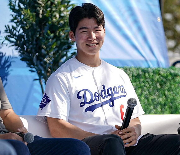 김혜성, LA 다저스 팬페스트 행사 참석/사진: ⓒLA 다저스 소셜 미디어
