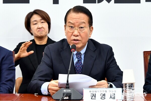 [시사신문 / 오훈 기자] 권영세 국민의힘 비상대책위원장이 3일 서울 영등포구 여의도 국회 본청에서 열린 비상대책위원회의에서 모두발언을 하고 있다. (2025.02.03)