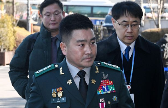 12·3 비상계엄 사태 당시 국회에 투입됐던 707특수임무단을 이끄는 김현태 단장이 6일 서울 종로구 헌법재판소에서 열린 탄핵 심판 6차 변론기일에 증인 출석하고 있다. ⓒ뉴시스-사진공동취재단